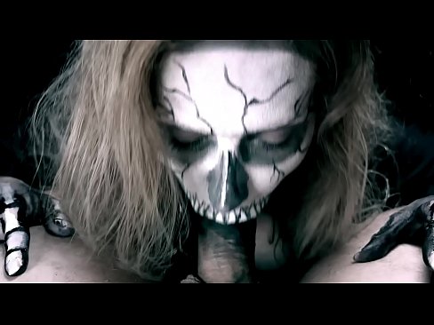 ❤️ Gadis iblis mengisap ayam dengan mulut hitamnya dan menelan air mani. ❤❌ Rusia porno pada kami id.pornofilmtv.ru ️❤